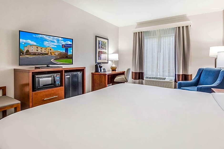 Comfort Inn & Suites