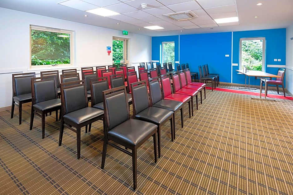 Holiday Inn Express Exeter East By IHG