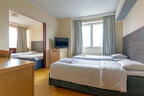 Family Room with Sauna