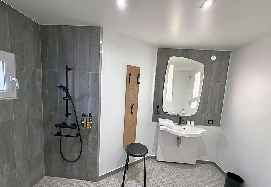B&B HOTEL Orléans Centre Foch