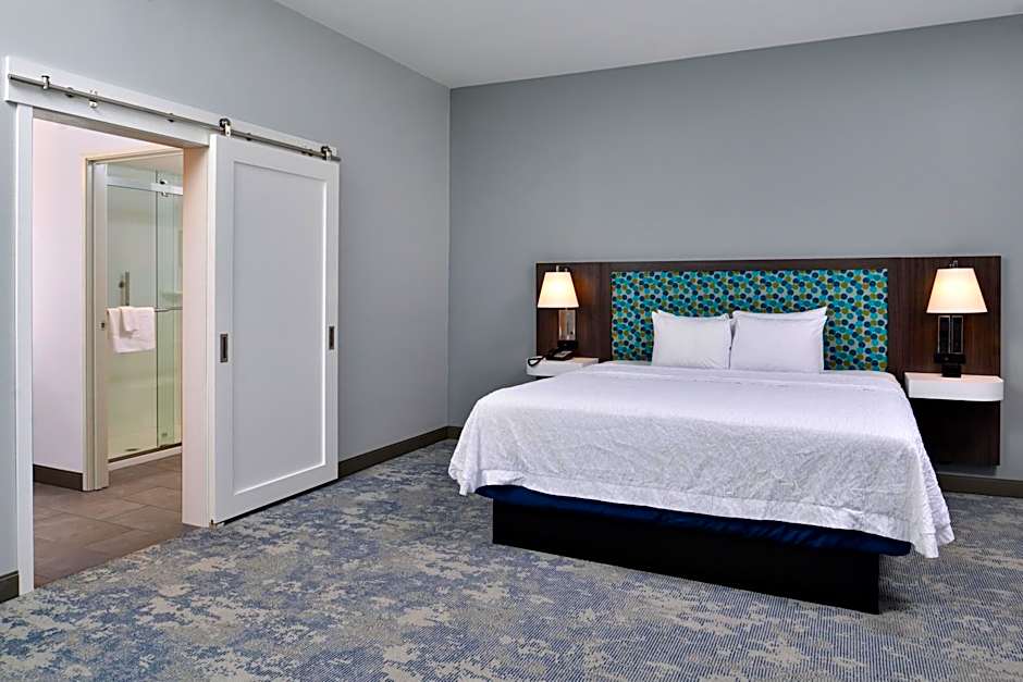 Hampton Inn By Hilton Cedar Falls Downtown, IA