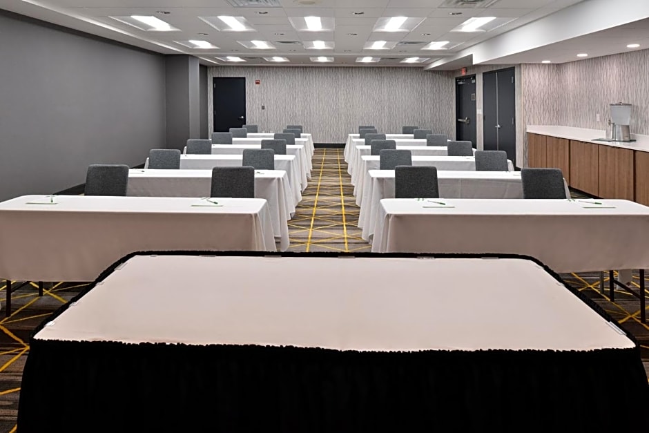 Holiday Inn Hotel & Suites Overland Park-Convention Center By IHG