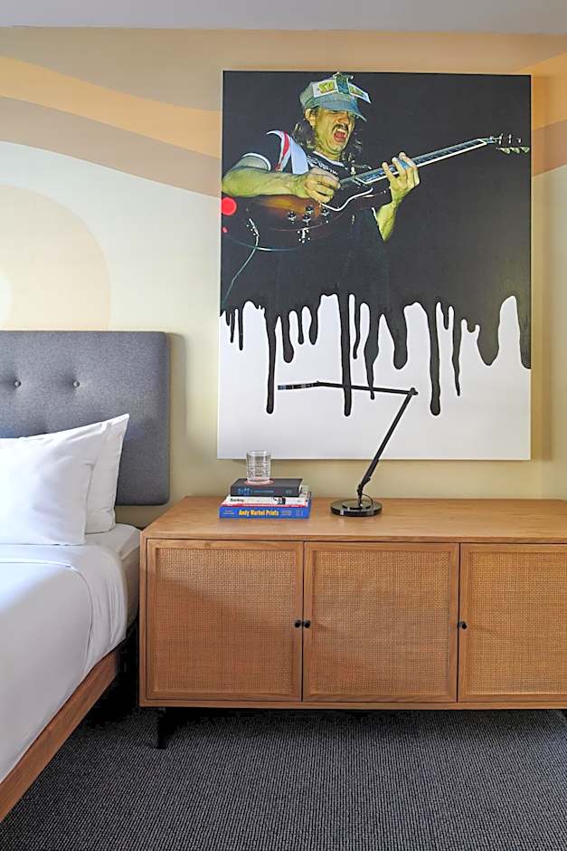 Hotel Ziggy on Sunset