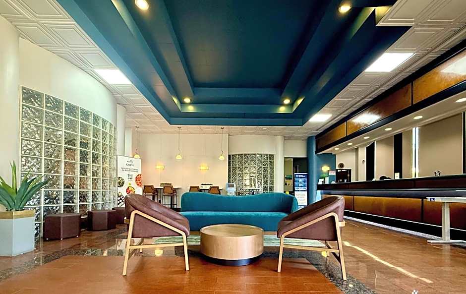 Best Western Plus Suites Hotel - LAX Airport LA Stadium