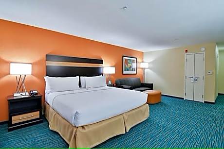 Standard King Room with Mobility Accessible Roll-In Shower