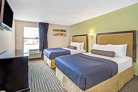 Double Room with Two Double Beds - Non-Smoking