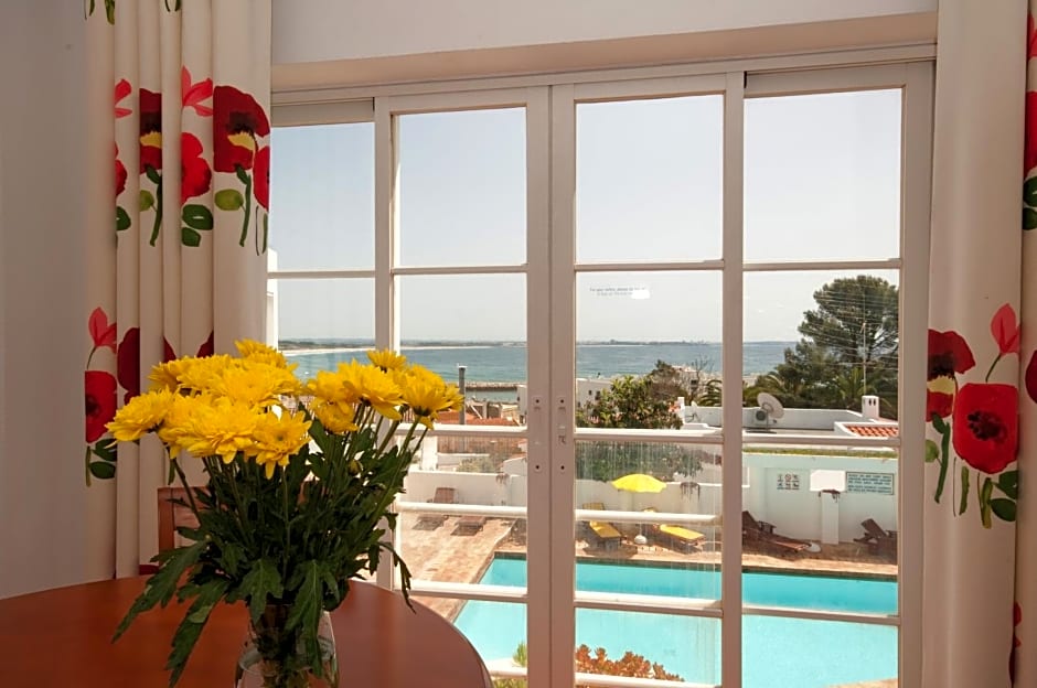 Baluarte da Vila Apartments