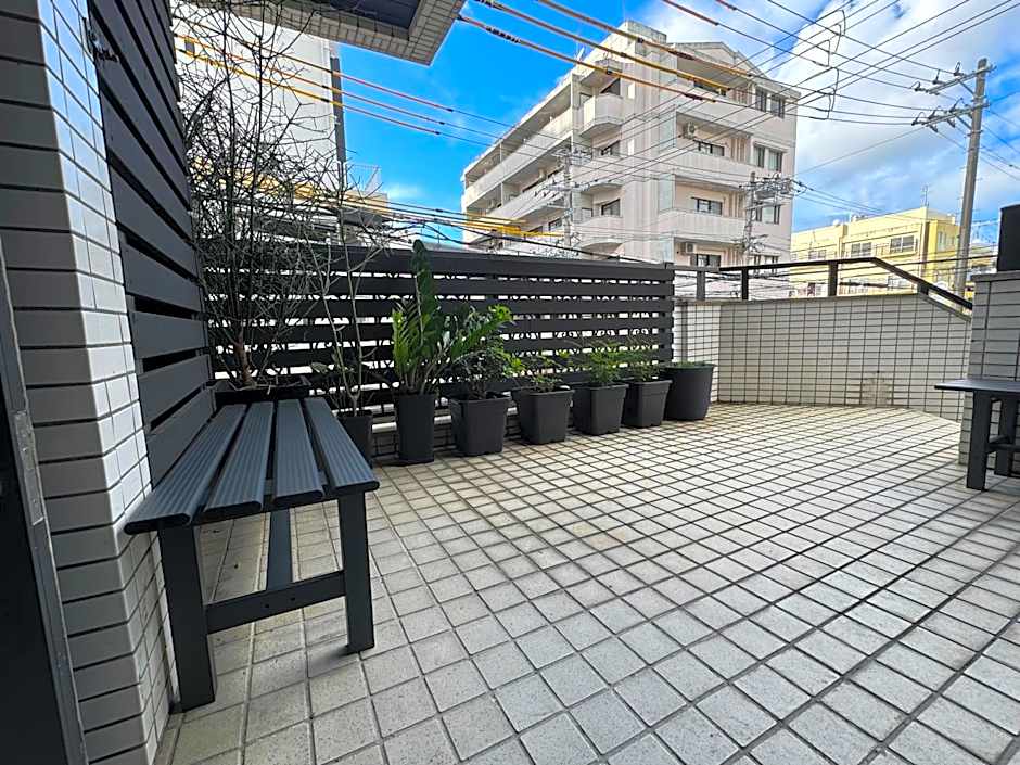 Black Villa Naha 最大8名宿泊可 136平米 美栄橋駅 徒歩1分