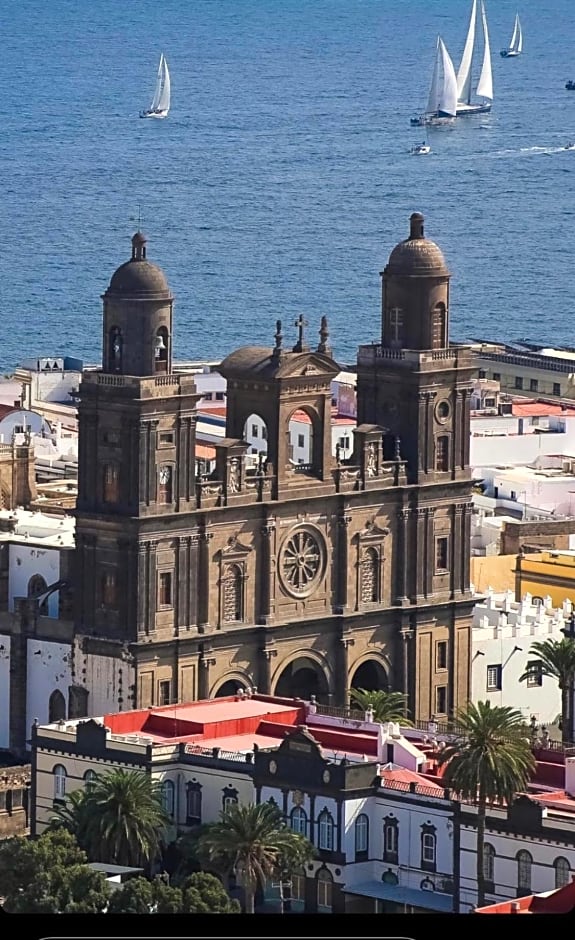 Santa Ana Suite & Rooms