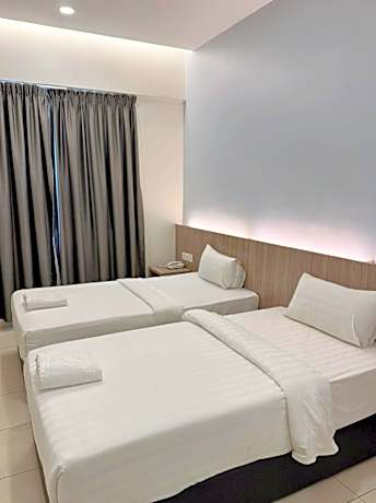 Superior Twin Room with Window