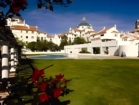 Algardia Marina Parque by Garvetur