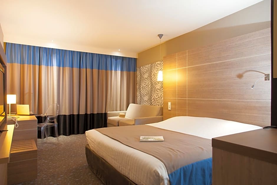 LE RABELAIS Hotel - Restaurant - SPA