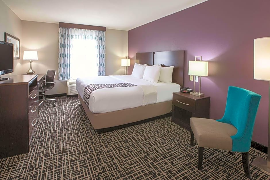 La Quinta Inn & Suites by Wyndham New Cumberland Harrisburg