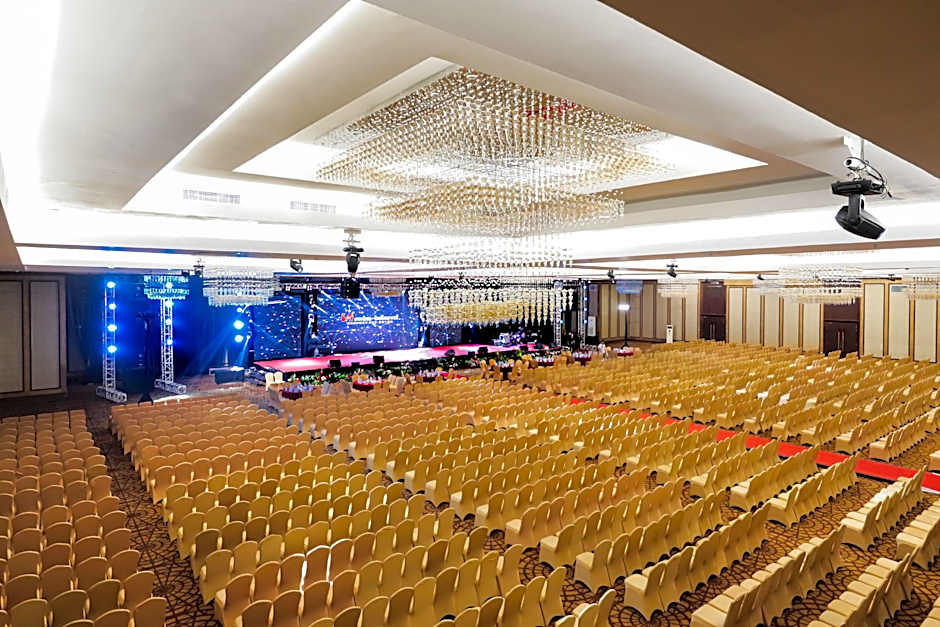 Swiss-Belhotel Harbour Bay