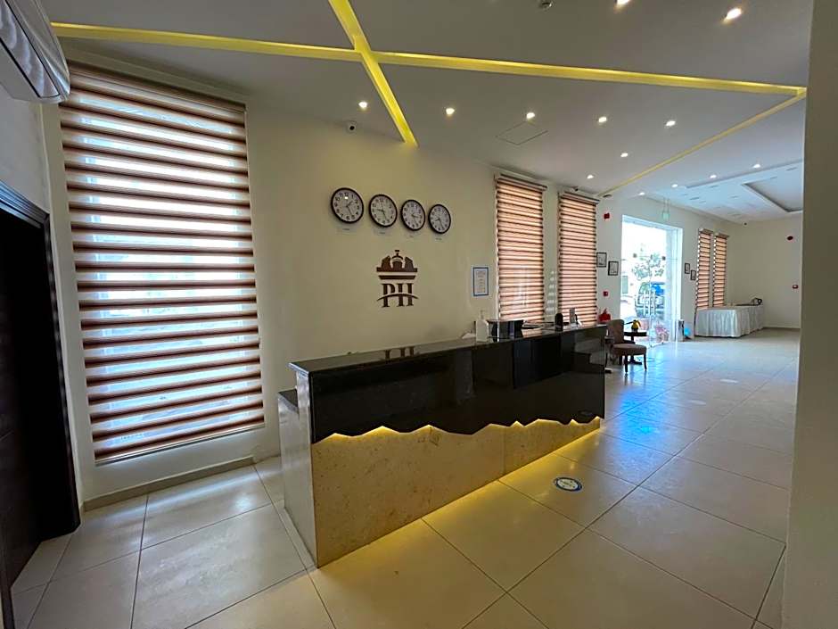 Petra Heart Hotel