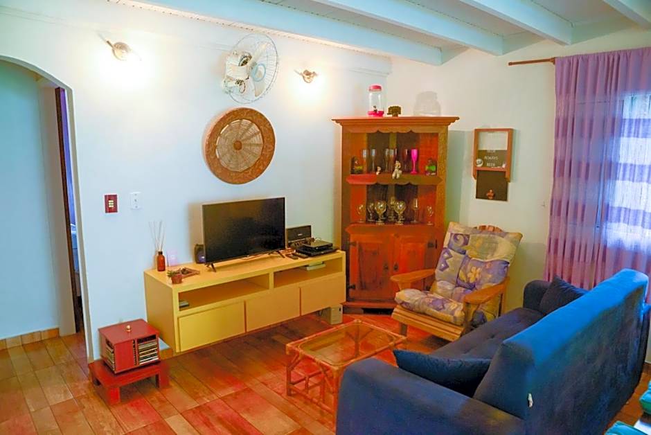 Casa Completa c Piscina e 500m da Praia -3 Quartos