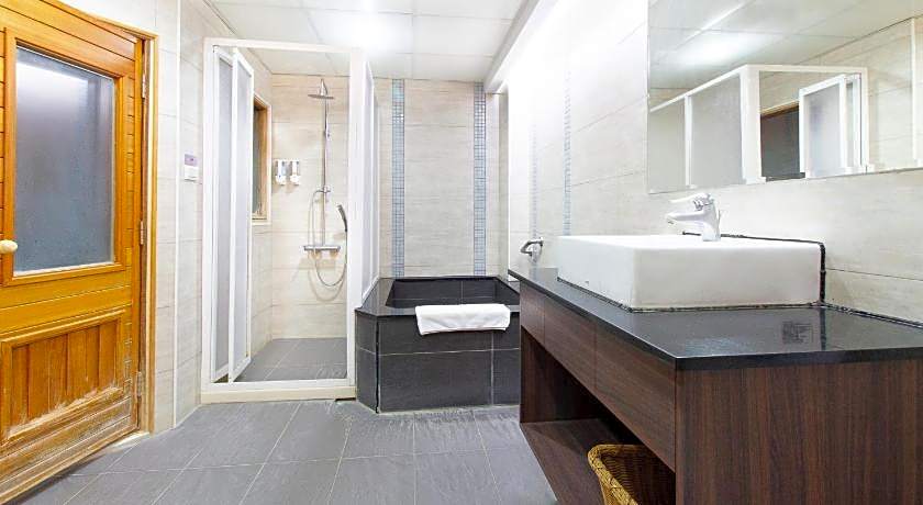 Baron's Hot Spring Hotel