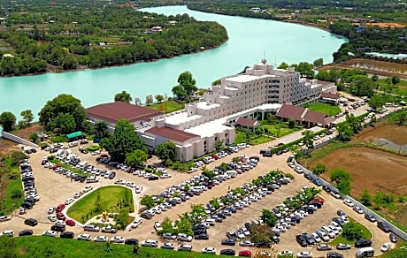Suntara Wellness Resort & Hotel
