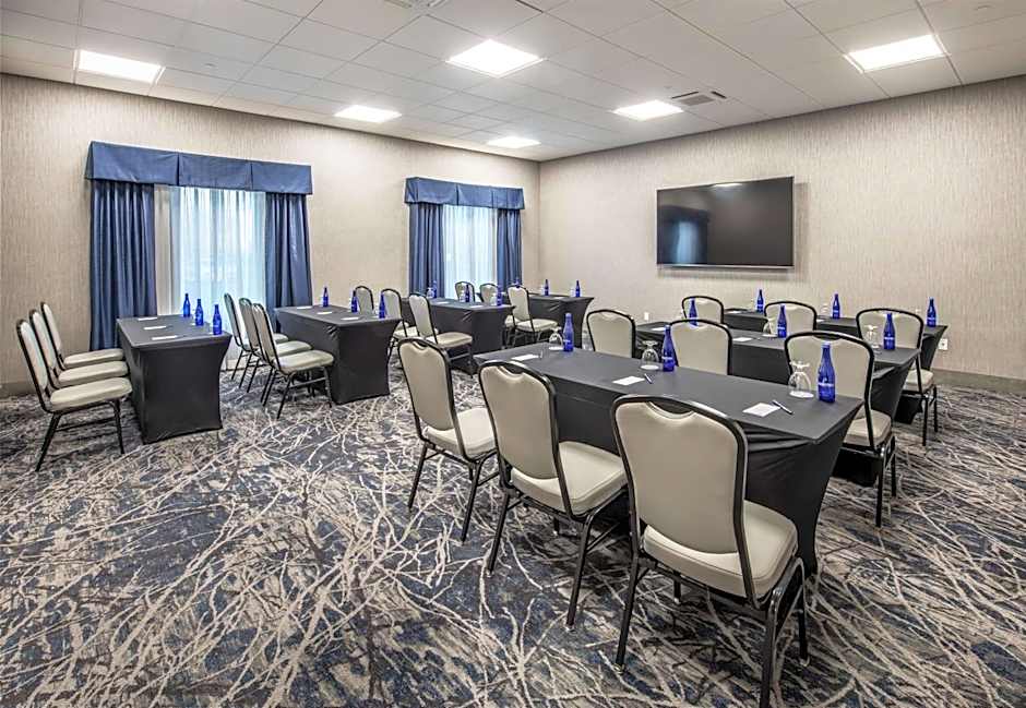DoubleTree by Hilton Monroe Township Cranbury