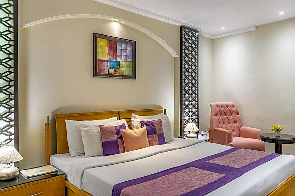 Hotel Emperor Palms