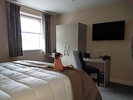 Twin Room with Shower