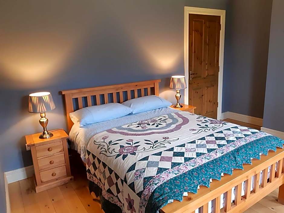 Whitethorn Lodge, Bed & Breakfast, Lackafinna