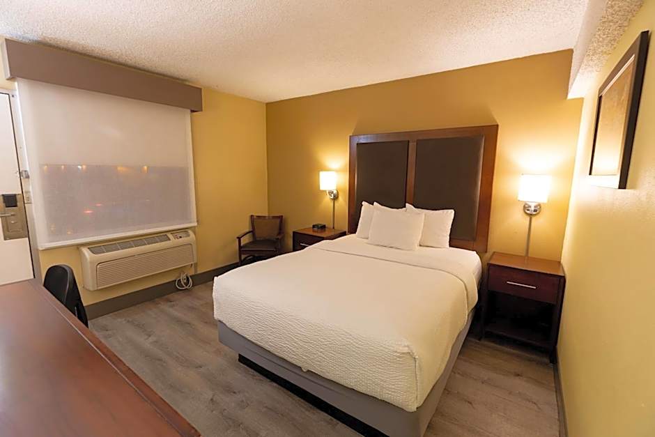Kings House Motor Hotel, a Dazzler Select by Wyndham