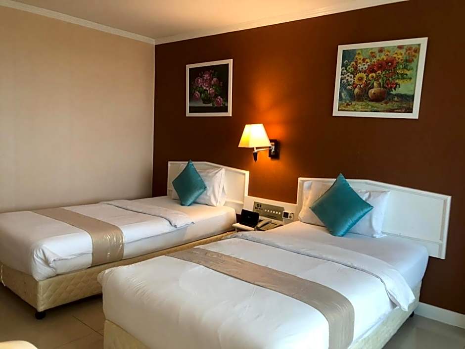 Bay Hotel Srinakarin