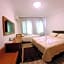 Selena Hotel
