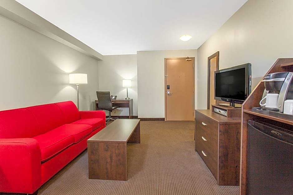 Super 8 by Wyndham Red Lake ON