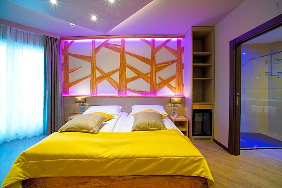 Photo 1 of 5 of Comfort 1 Double Bed or 2 Beds