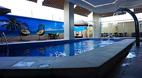 Pearlwort Hotel & Suites