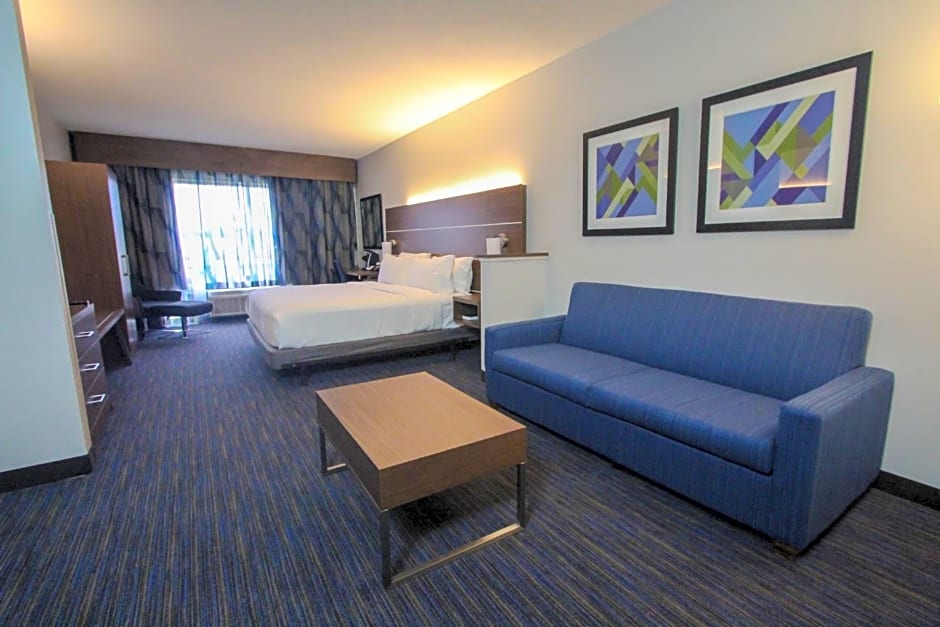 Holiday Inn Express Hotel & Suites Charleston - North, an IHG Hotel