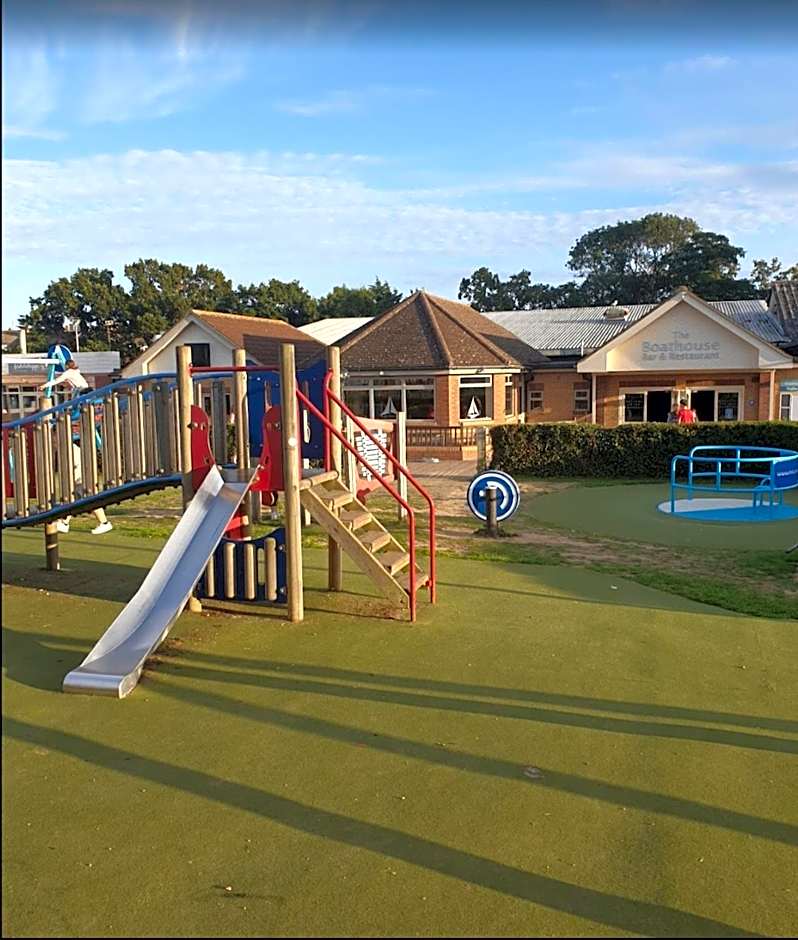 Vacation Escape - Valley Farm -Clacton-on-sea - Holiday Park