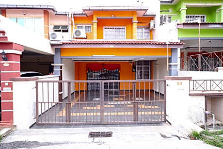 OYO Homes 90575 CK Bahau Homestay
