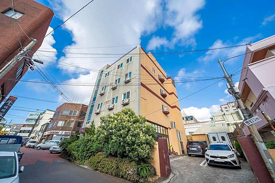 Maro Hostel