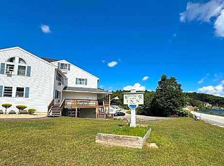 Winnisquam Lake Inn