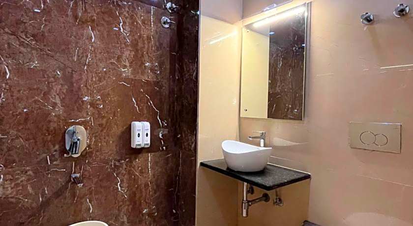 Hotel Moti Palace & Restaurant