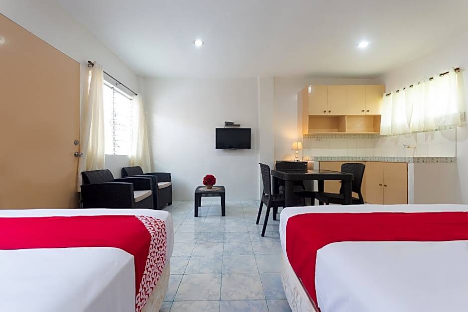 OYO 556 3j's And K Apartment