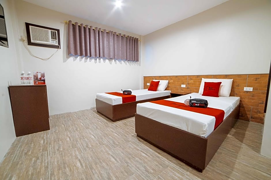 RedDoorz near Robinsons Cybergate Davao