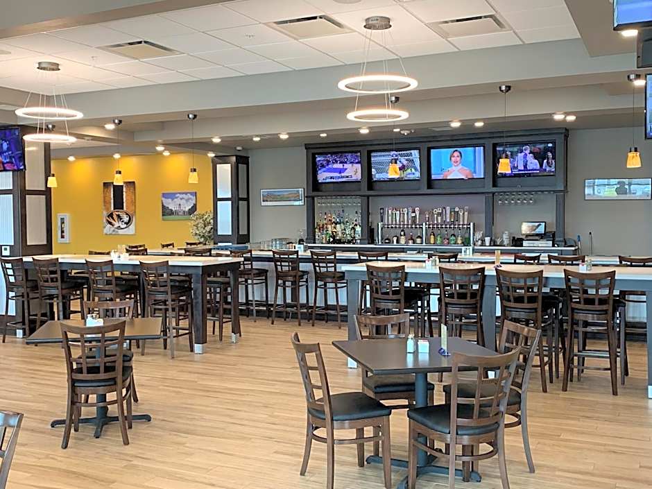 Holiday Inn Hotel and Suites Jefferson City By IHG