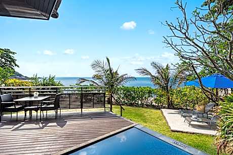 Beachfront Pool Villa