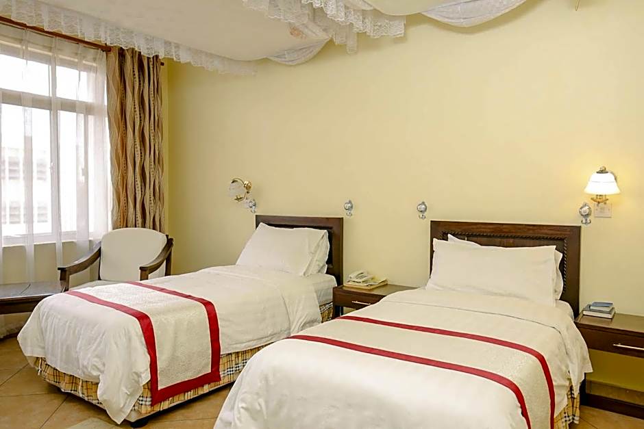 New Safari Hotel