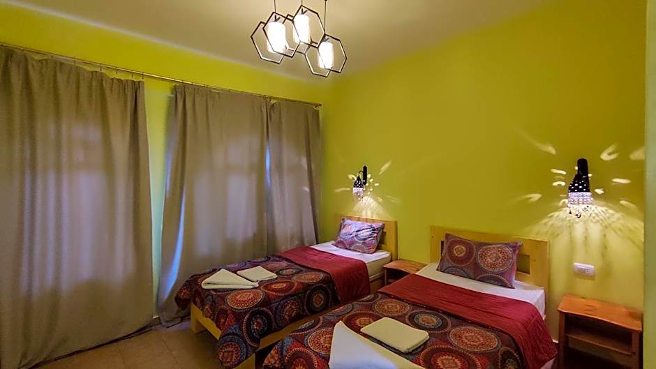 Shams Hotel & Dive Centre