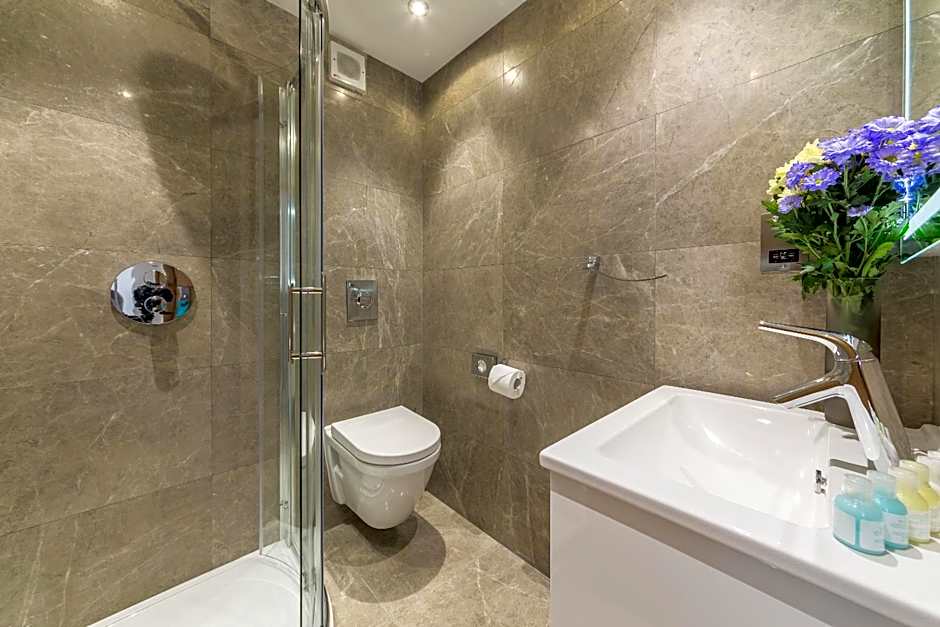 The Lion & Key Hotel