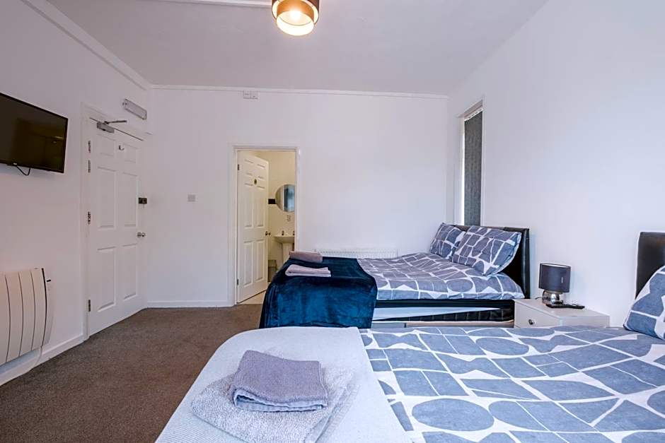 OYO The Pickering Park Hotel