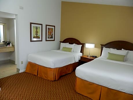 Suite-2 Double Beds, Smoking Room, High Speed Internet Access, Sofabed, Refrigerator, Full Breakfast