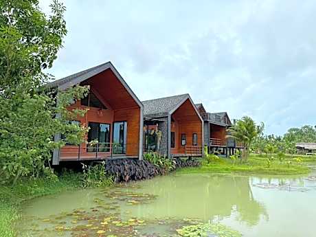 Chom Nakhon Resort