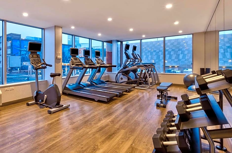 Holiday Inn Express And Suites Jersey City - Holland Tunnel By IHG