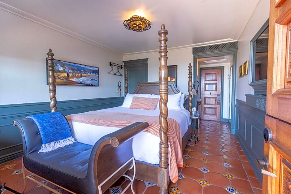 El Caminante Bar & Bungalows